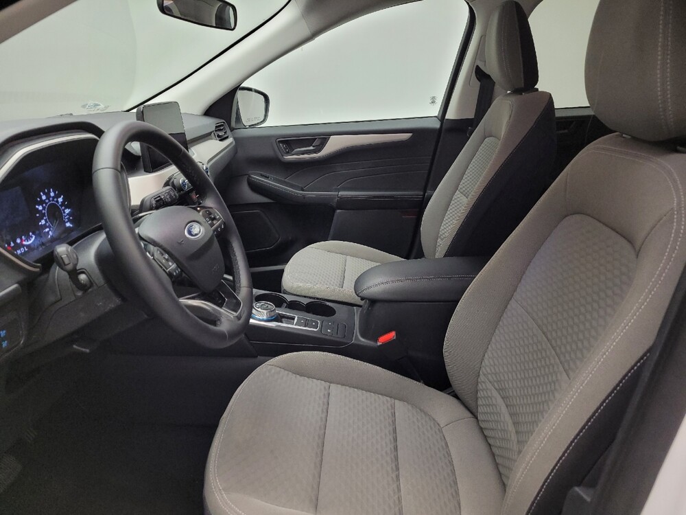 2022 Ford Escape in Taylor, MI 48180 - 18126522 17