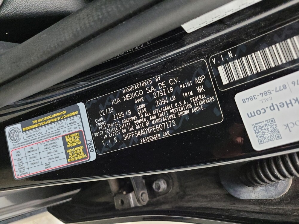 2023 Kia Forte in Eastpointe, MI 48021 - 18126529 33