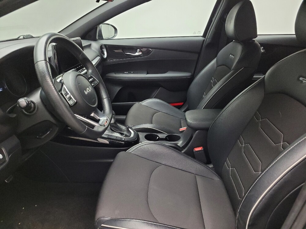 2023 Kia Forte in Eastpointe, MI 48021 - 18126529 17