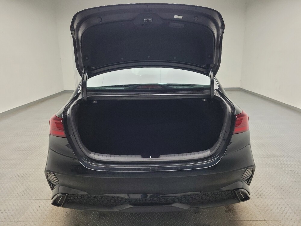 2023 Kia Forte in Eastpointe, MI 48021 - 18126529 29