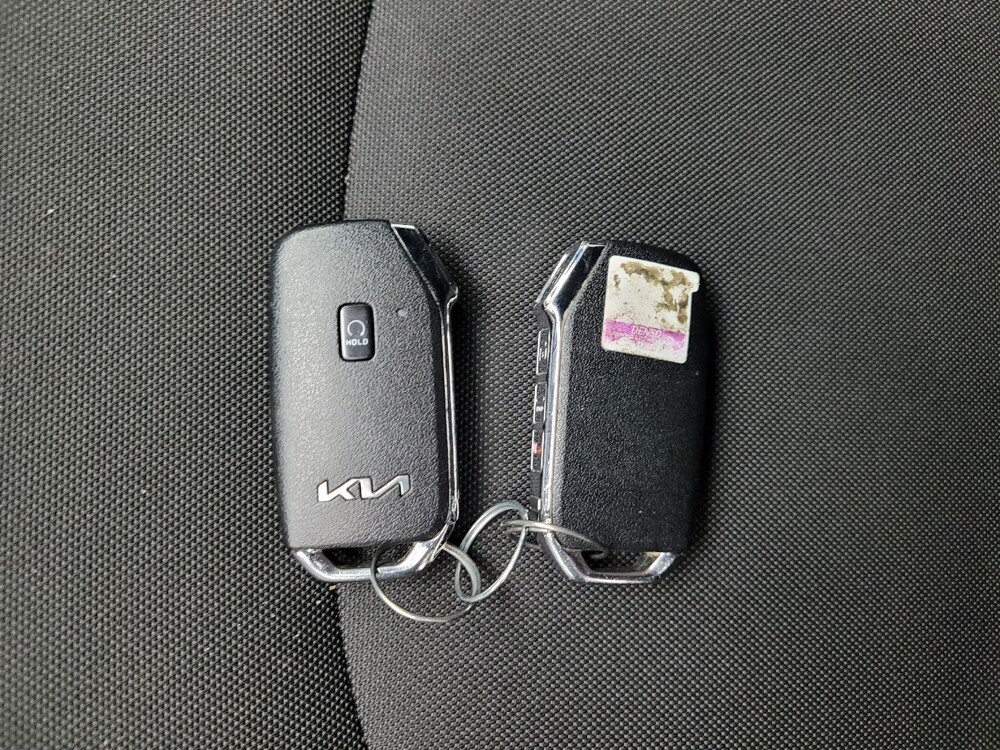 2023 Kia Forte in Eastpointe, MI 48021 - 18126529 32