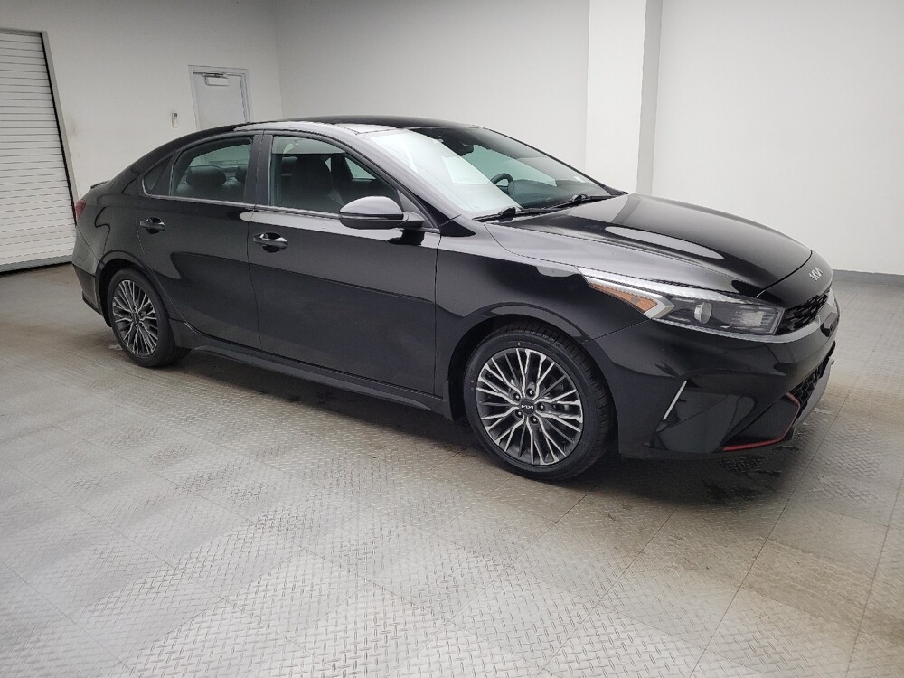 2023 Kia Forte in Eastpointe, MI 48021 - 18126529 11