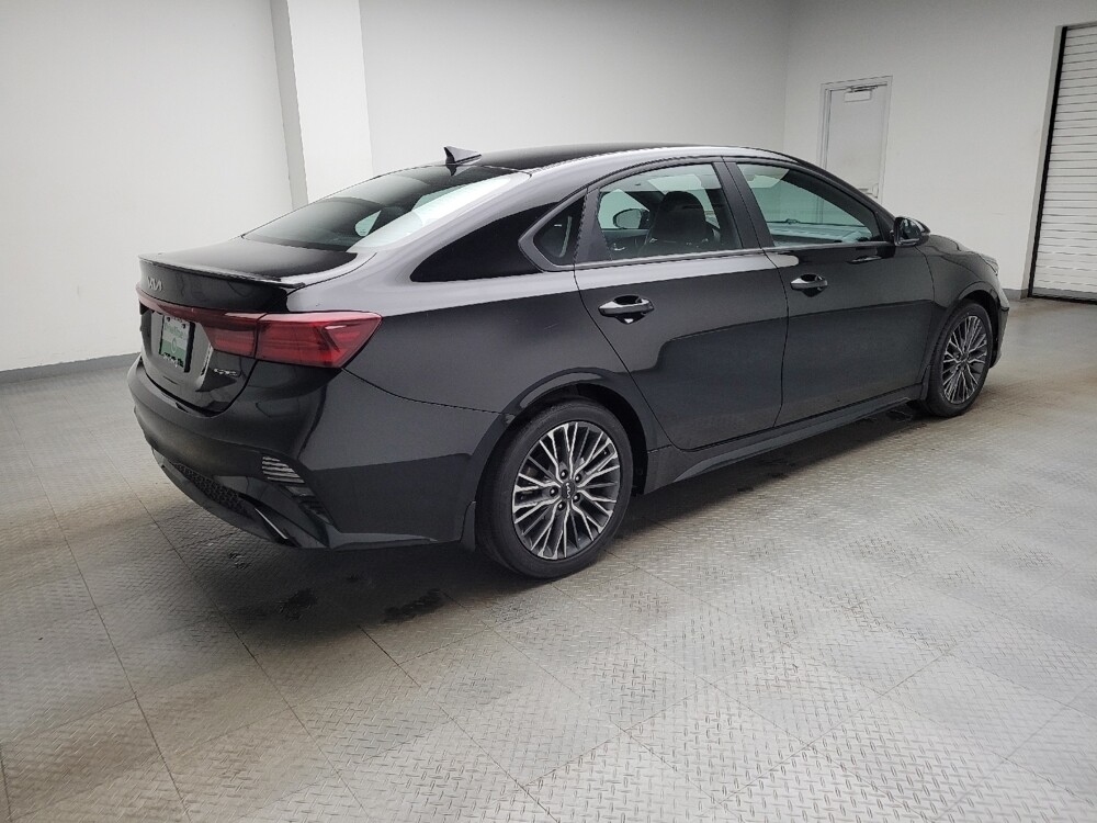 2023 Kia Forte in Eastpointe, MI 48021 - 18126529 10