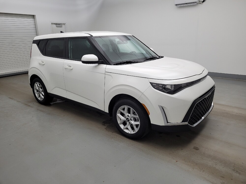 2025 Kia Soul in Cincinnati, OH 45255 - 18126539 11