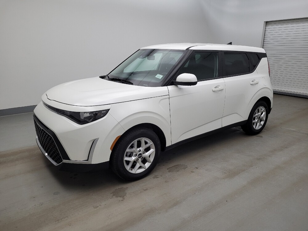 2025 Kia Soul in Cincinnati, OH 45255 - 18126539 2