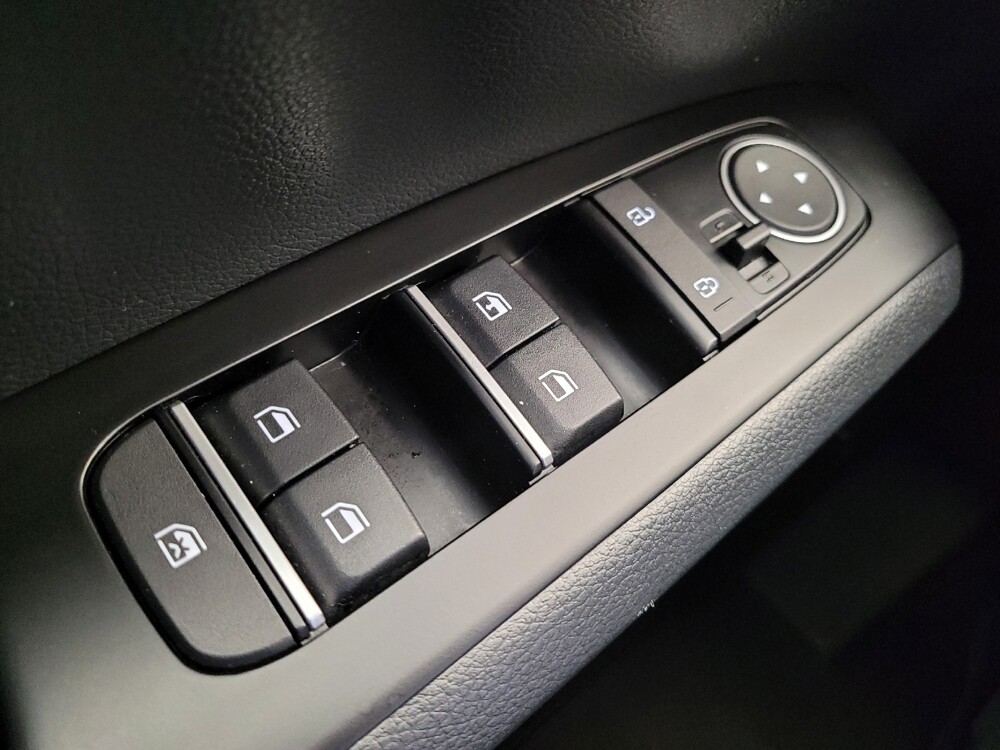 2025 Kia Soul in Cincinnati, OH 45255 - 18126539 27