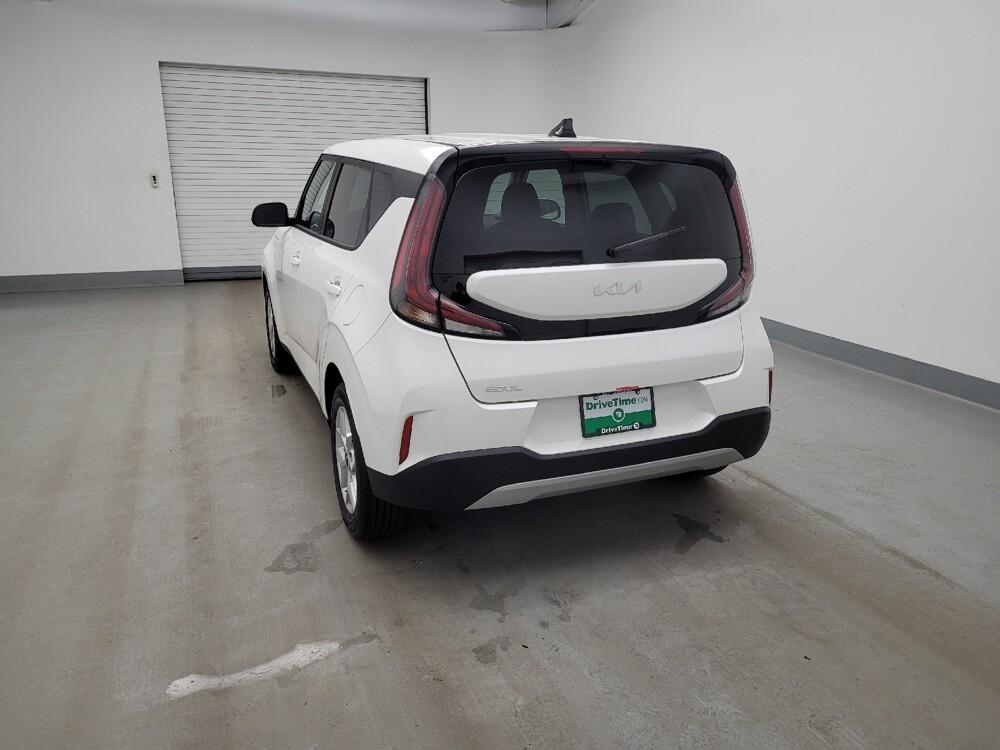 2025 Kia Soul in Cincinnati, OH 45255 - 18126539 6