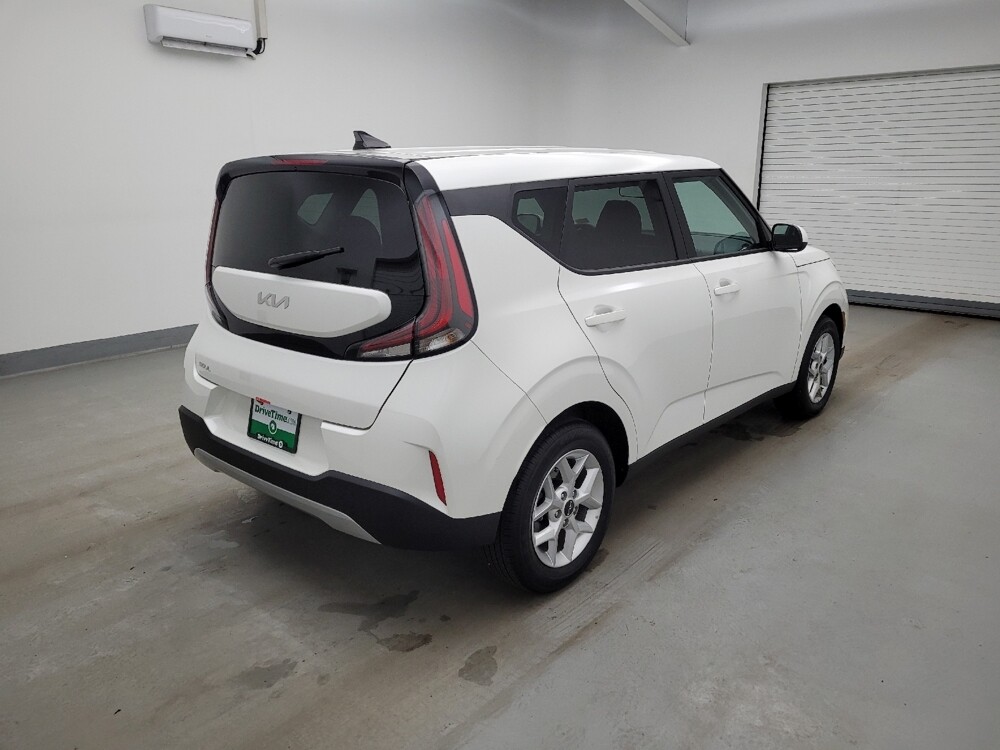2025 Kia Soul in Cincinnati, OH 45255 - 18126539 9