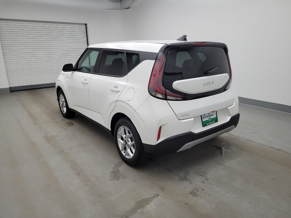 2025 Kia Soul in Cincinnati, OH 45255 - 18126539 5