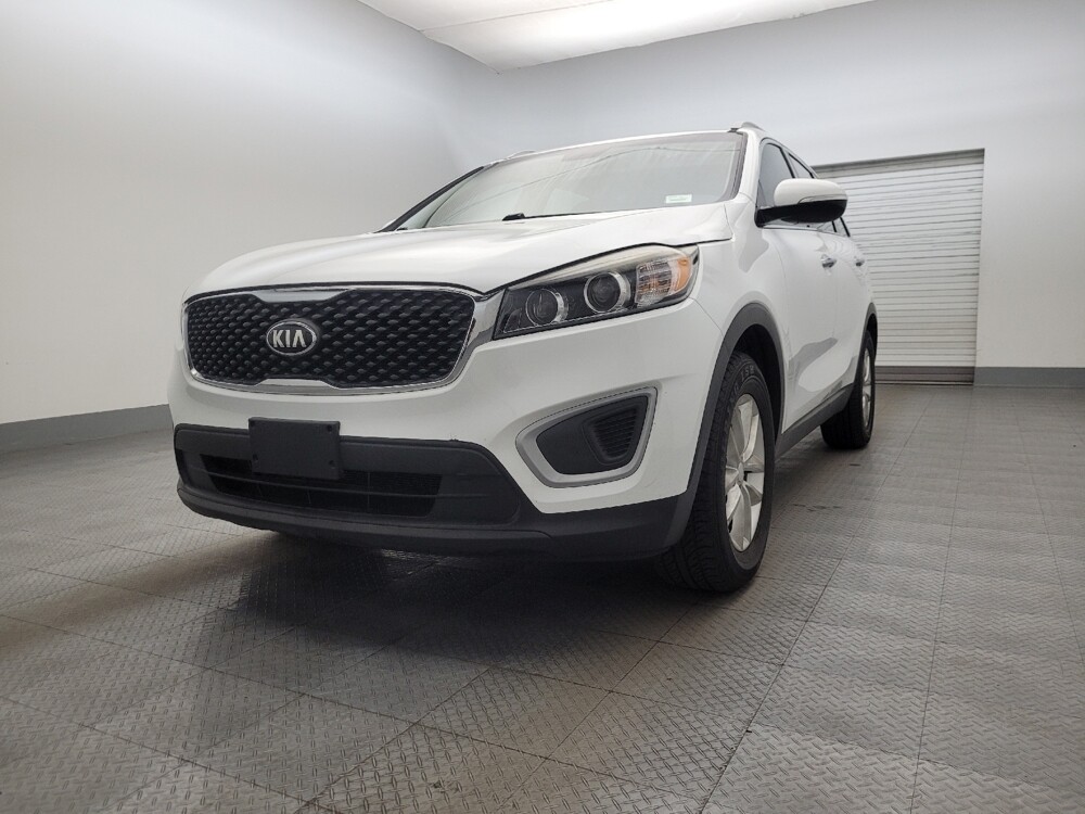 2018 Kia Sorento in Mesa, AZ 85210 - 18126543 15