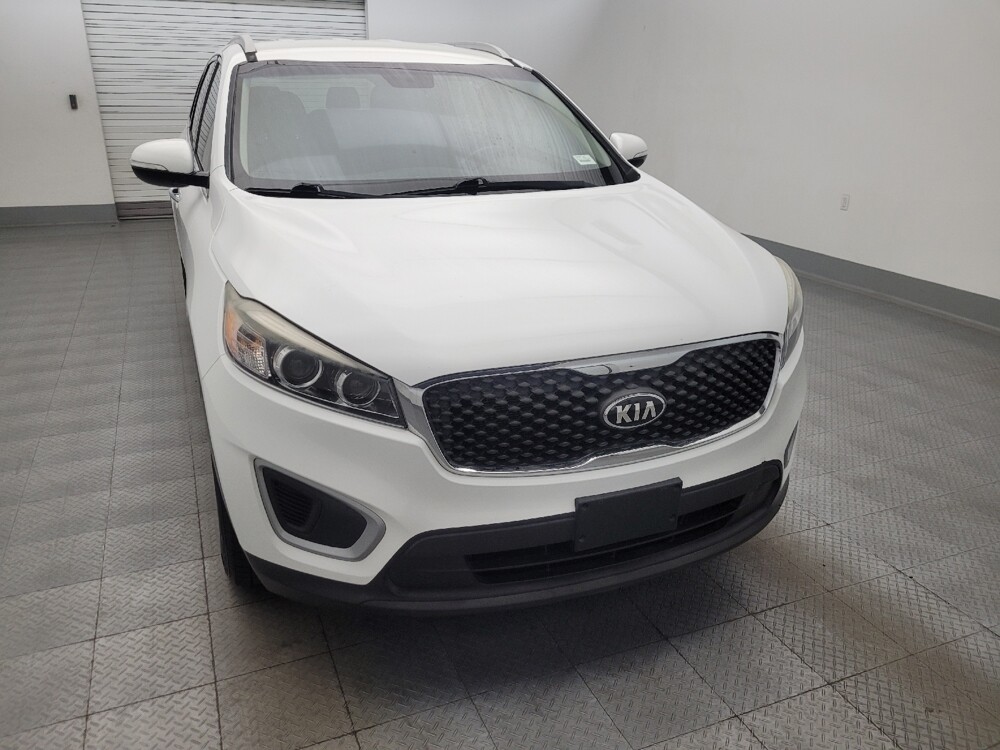 2018 Kia Sorento in Mesa, AZ 85210 - 18126543 13
