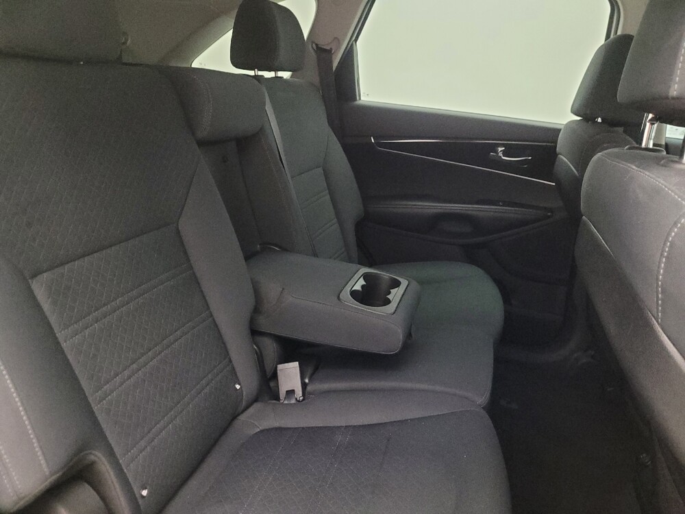 2018 Kia Sorento in Mesa, AZ 85210 - 18126543 19