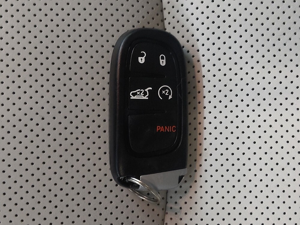 2019 Jeep Cherokee in Fairfield, OH 45014 - 18126545 32