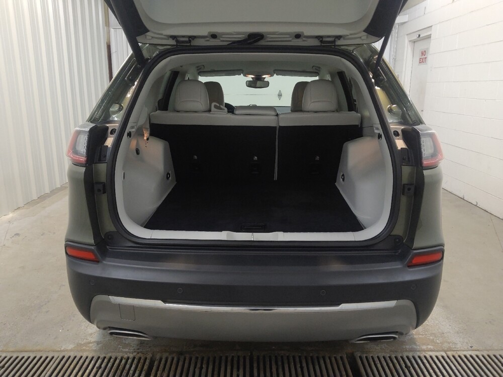 2019 Jeep Cherokee in Fairfield, OH 45014 - 18126545 29