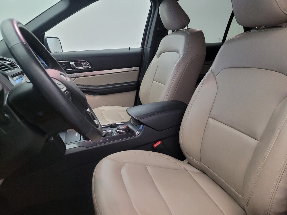 2019 Ford Explorer in Mesa, AZ 85210 - 18126546 17