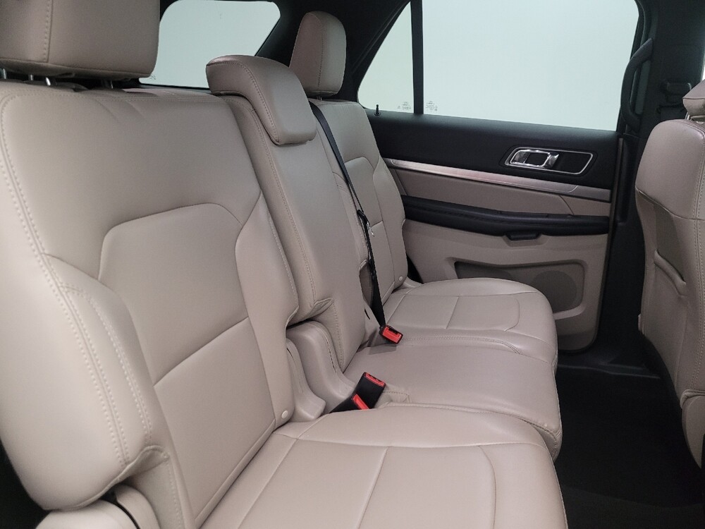 2019 Ford Explorer in Mesa, AZ 85210 - 18126546 19