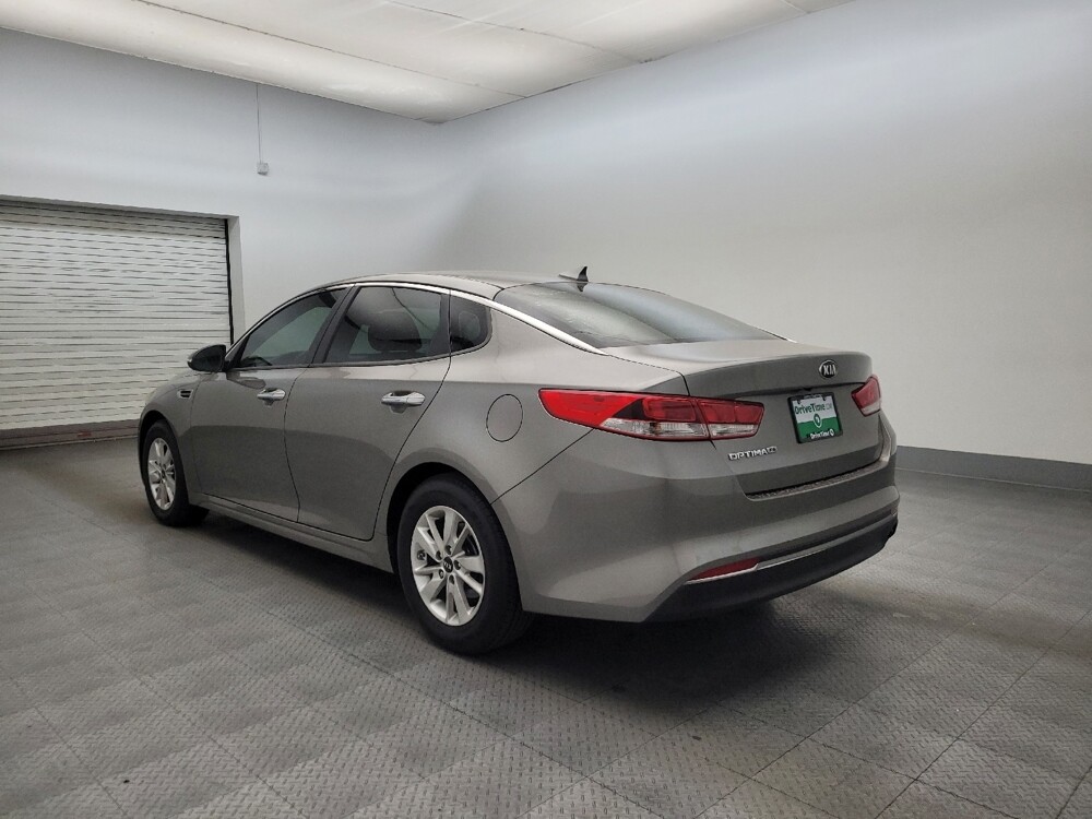 2016 Kia Optima in Mesa, AZ 85210 - 18126547 5