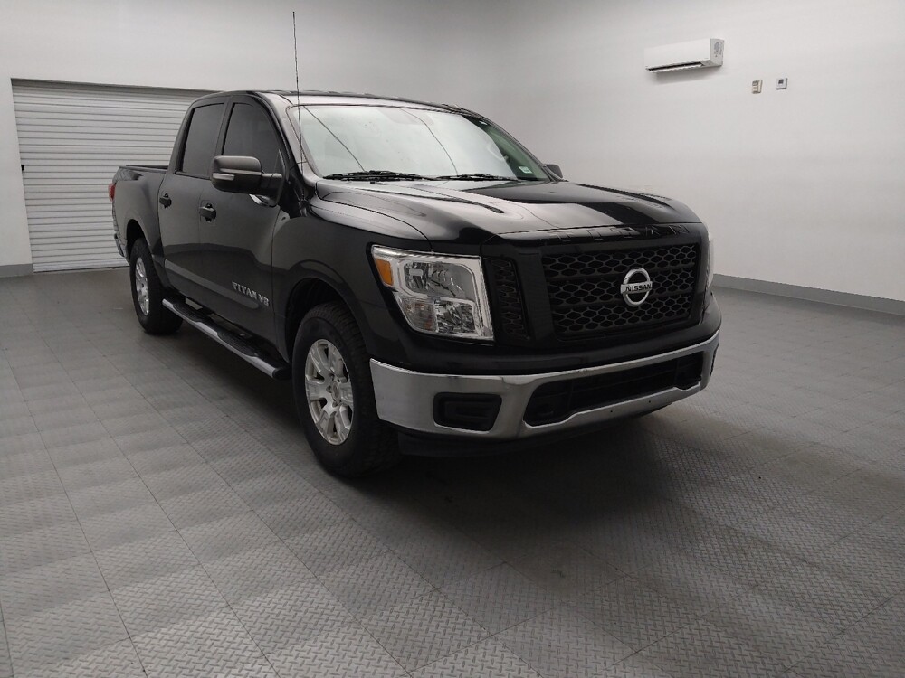 2019 Nissan Titan in Lubbock, TX 79424 - 18126548 13