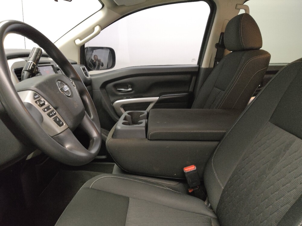 2019 Nissan Titan in Lubbock, TX 79424 - 18126548 17