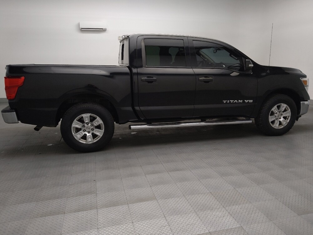 2019 Nissan Titan in Lubbock, TX 79424 - 18126548 10