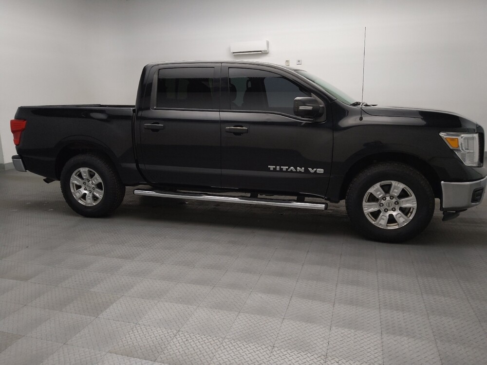 2019 Nissan Titan in Lubbock, TX 79424 - 18126548 11