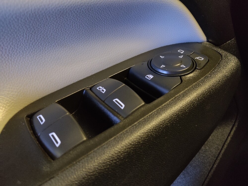 2021 Chevrolet Equinox in Phoenix, AZ 85015 - 18126549 27