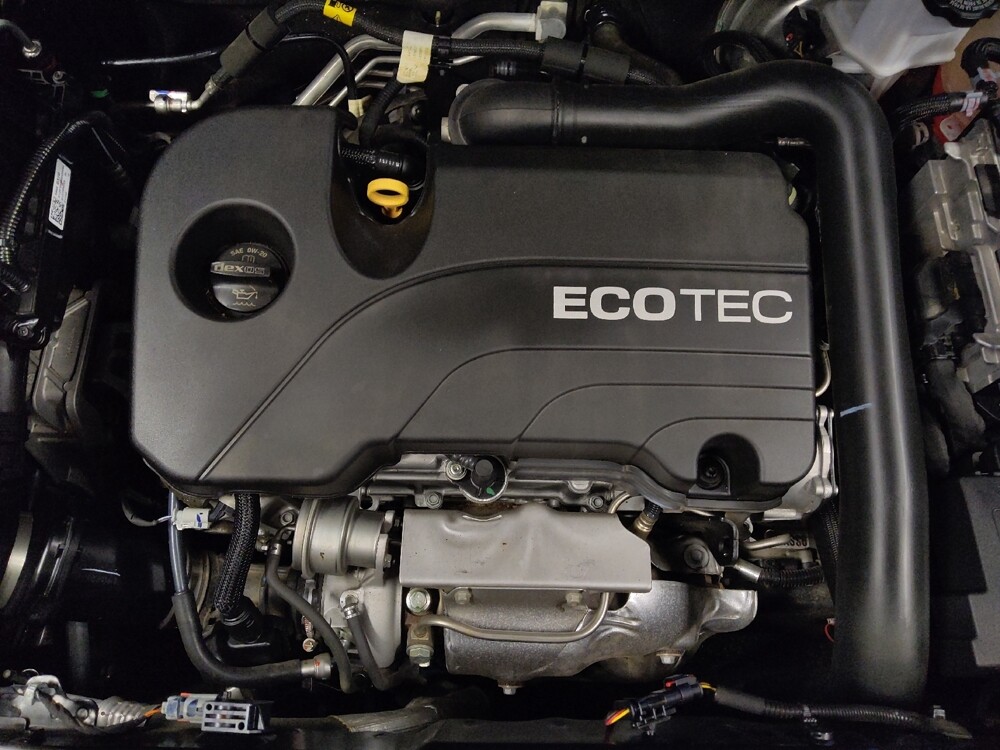 2021 Chevrolet Equinox in Phoenix, AZ 85015 - 18126549 30