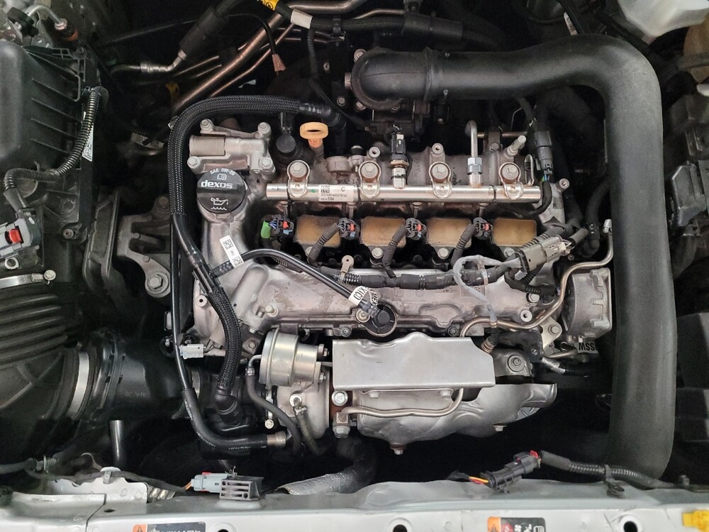 2020 Chevrolet Equinox in Montclair, CA 91763 - 18126551 30