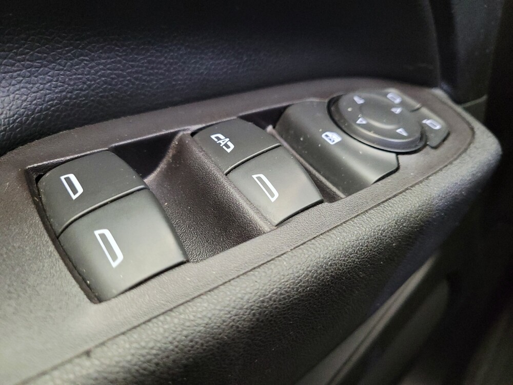 2020 Chevrolet Equinox in Montclair, CA 91763 - 18126551 27