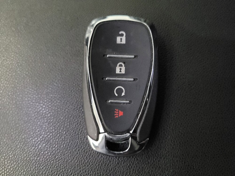 2020 Chevrolet Equinox in Montclair, CA 91763 - 18126551 32