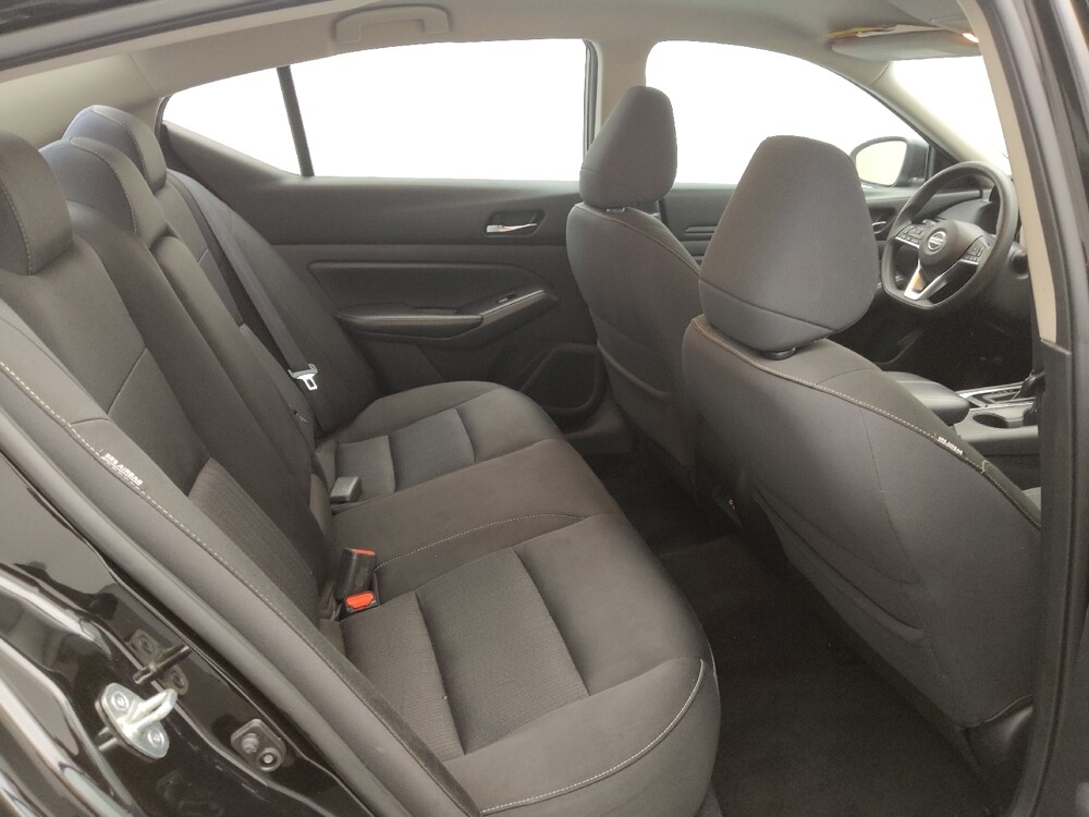 2020 Nissan Altima in St. Louis, MO 63136 - 18126554 19