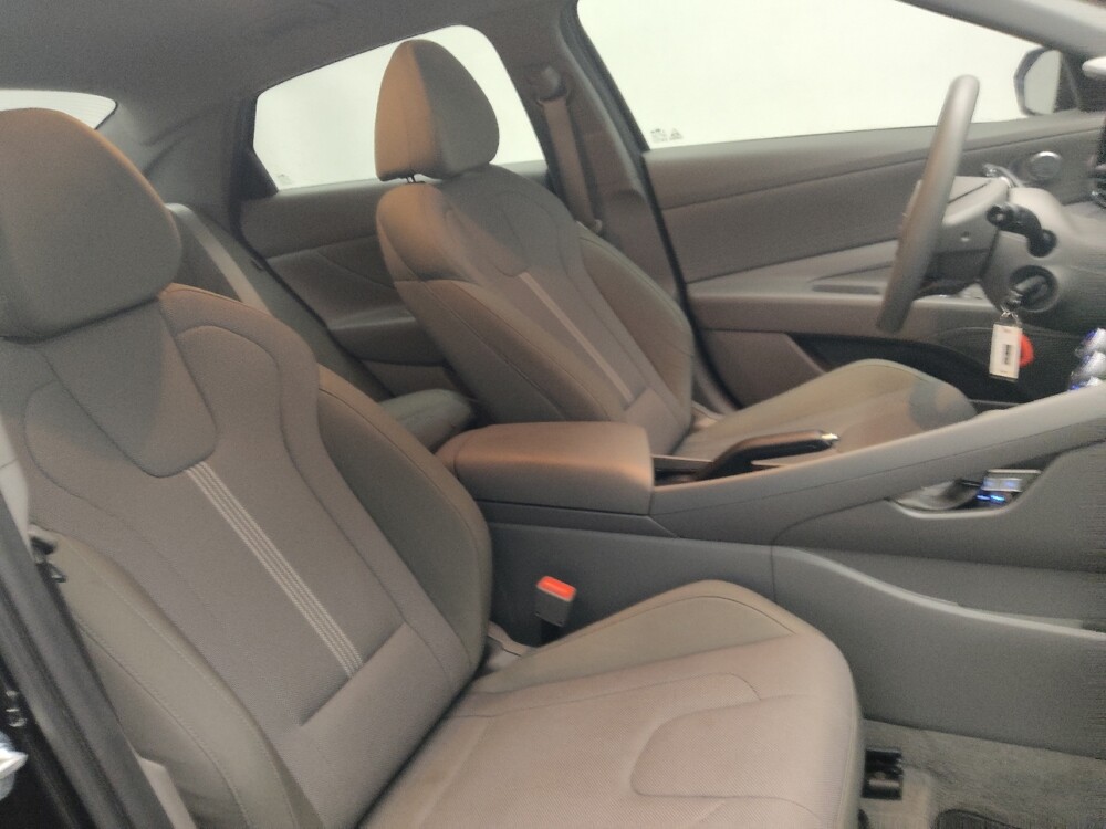 2025 Hyundai Elantra in Pelham, AL 35124 - 18126556 21