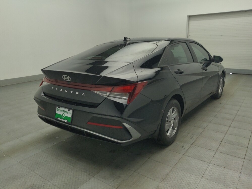 2025 Hyundai Elantra in Pelham, AL 35124 - 18126556 9