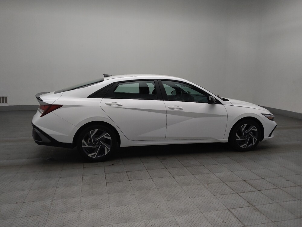 2025 Hyundai Elantra in Augusta, GA 30907 - 18126557 10