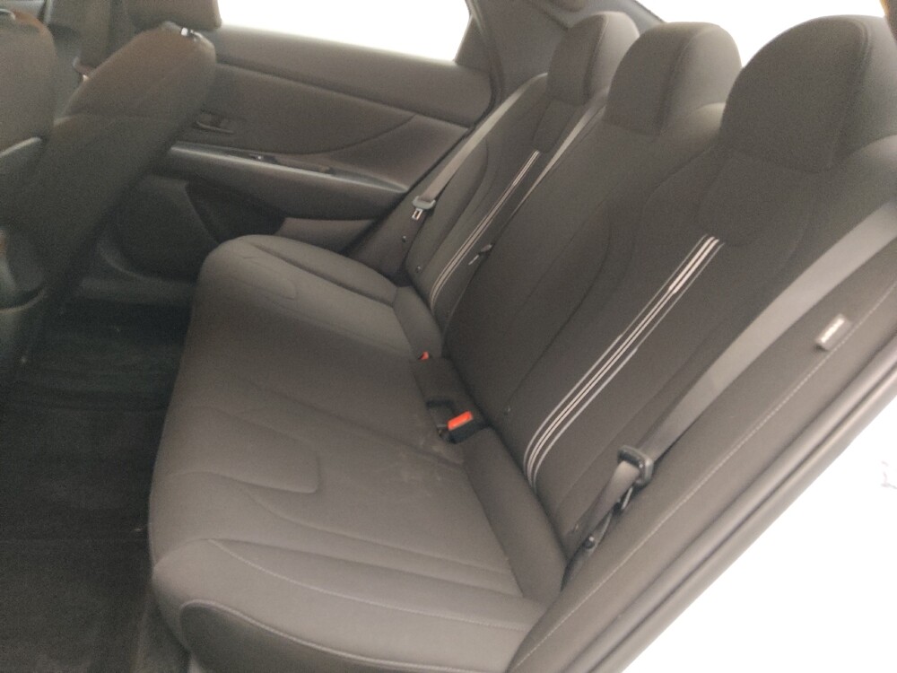 2025 Hyundai Elantra in Augusta, GA 30907 - 18126557 18