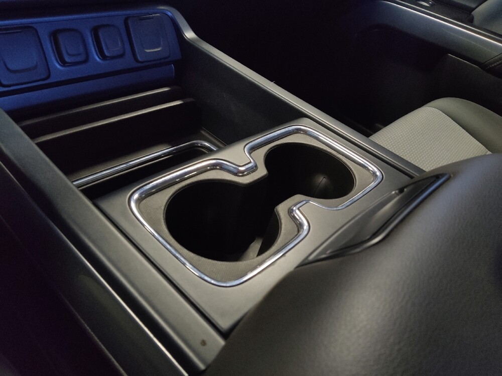 2017 Chevrolet Silverado 1500 in Mesa, AZ 85210 - 18126559 26