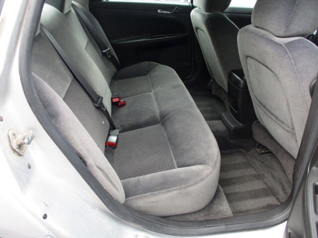 2012 Chevrolet Impala in Oak Grove, MO 64075 - 18126562 11