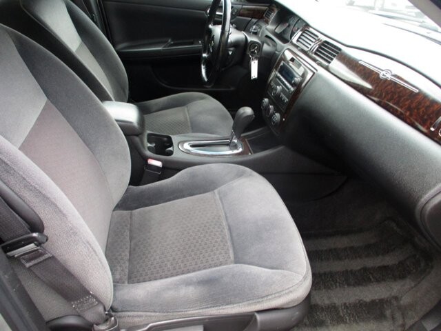 2012 Chevrolet Impala in Oak Grove, MO 64075 - 18126562 10