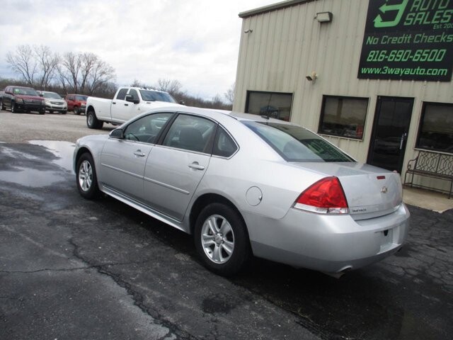 2012 Chevrolet Impala in Oak Grove, MO 64075 - 18126562 7