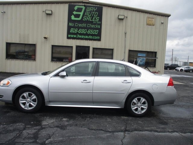 2012 Chevrolet Impala in Oak Grove, MO 64075 - 18126562 8