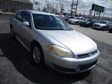 2011 Chevrolet Impala in Oak Grove, MO 64075