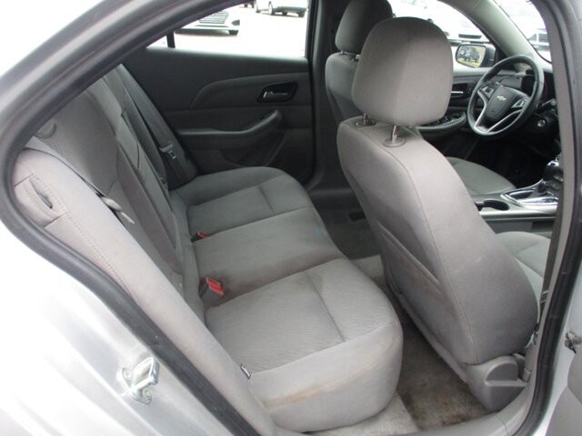 2013 Chevrolet Malibu in Oak Grove, MO 64075 - 18126564 6