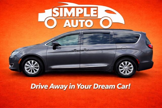 2017 Chrysler Pacifica in Dallas, TX 75228 - 18126574 3