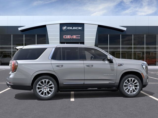 2026 GMC Yukon in Burlington, WI 53105 - 18126581 5