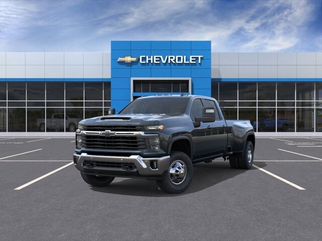 2026 Chevrolet Silverado 3500 in Burlington, WI 53105 - 18126585 9
