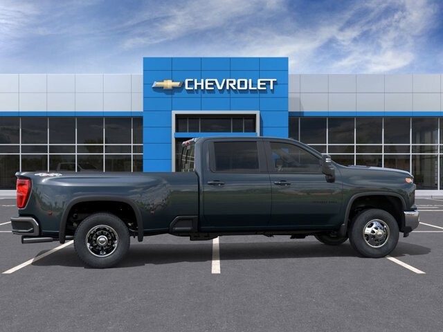 2026 Chevrolet Silverado 3500 in Burlington, WI 53105 - 18126585 5