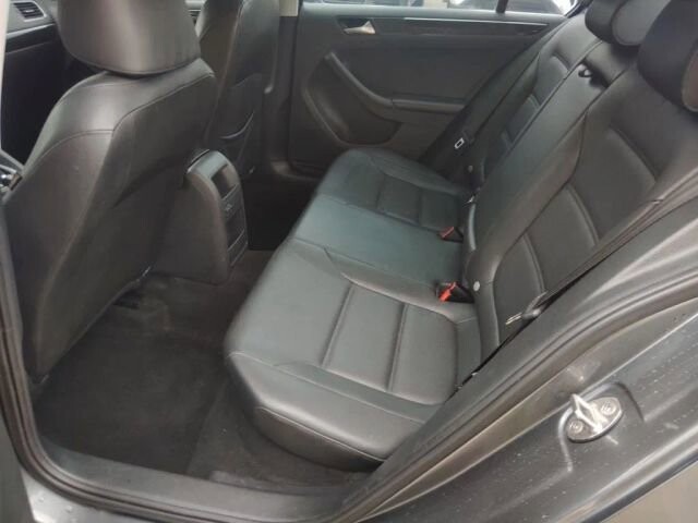 2017 Volkswagen Jetta in Greenville, SC 29607 - 18126592 19