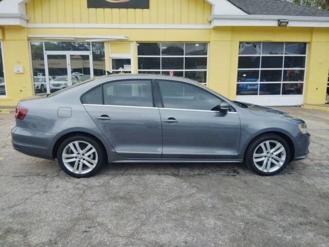2017 Volkswagen Jetta in Greenville, SC 29607 - 18126592 2