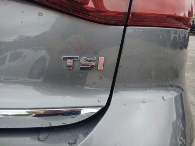 2017 Volkswagen Jetta in Greenville, SC 29607 - 18126592 10