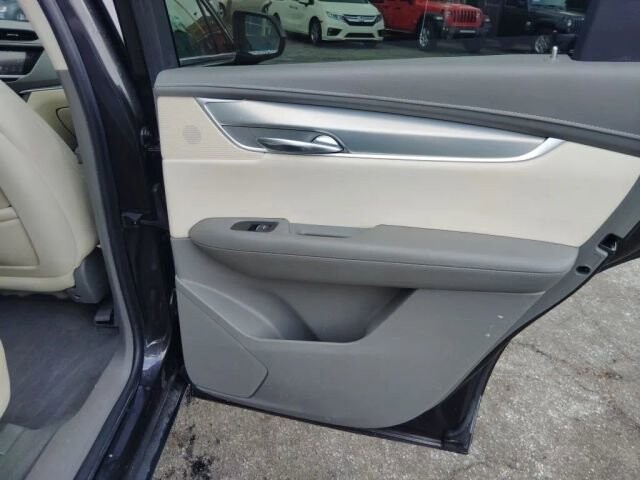 2018 Cadillac XT5 in Greenville, SC 29607 - 18126593 19